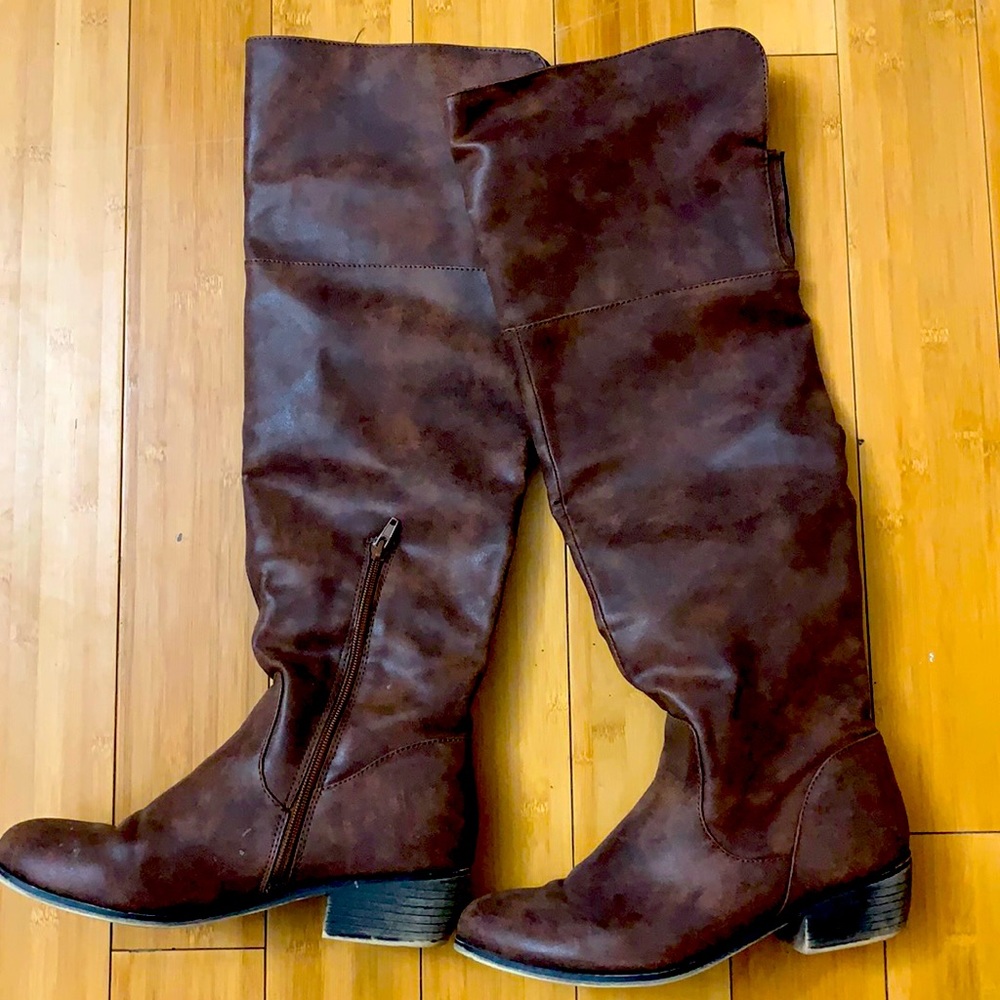 Brown boots